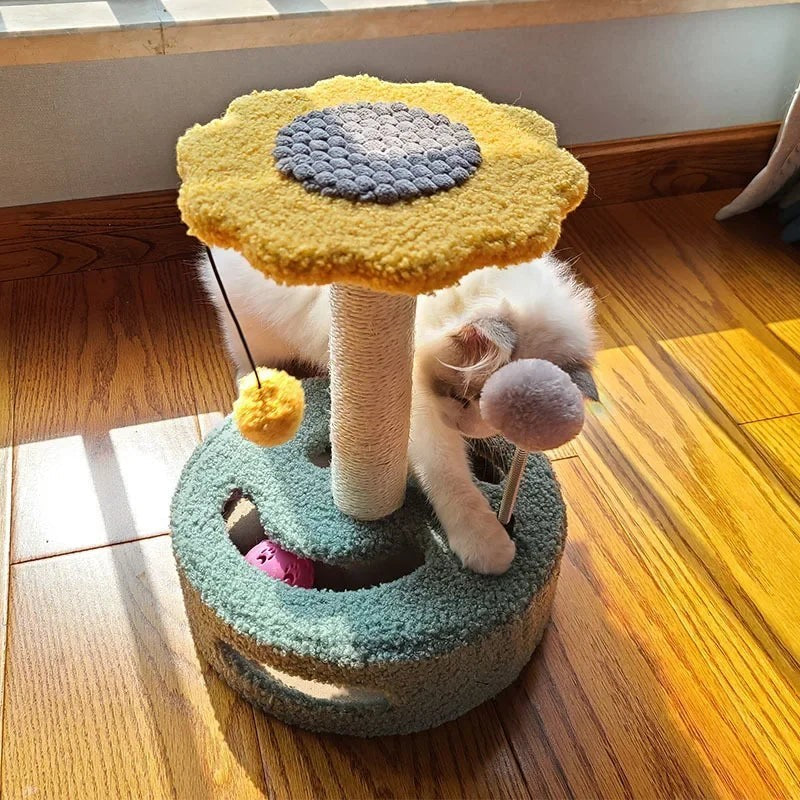 Petit arbre à chat Esprit Chat en forme de tournesol avec poteau en sisal, base verte et balles interactives.