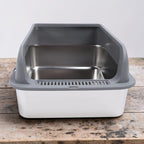 Bac à litière Esprit Chat semi-fermé en acier inoxydable avec rebords hauts gris et blanc pour chat