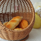 Balançoire ronde pour chat Esprit Chat en bambou tressé naturel avec des jouets en forme de pain à l'intérieur