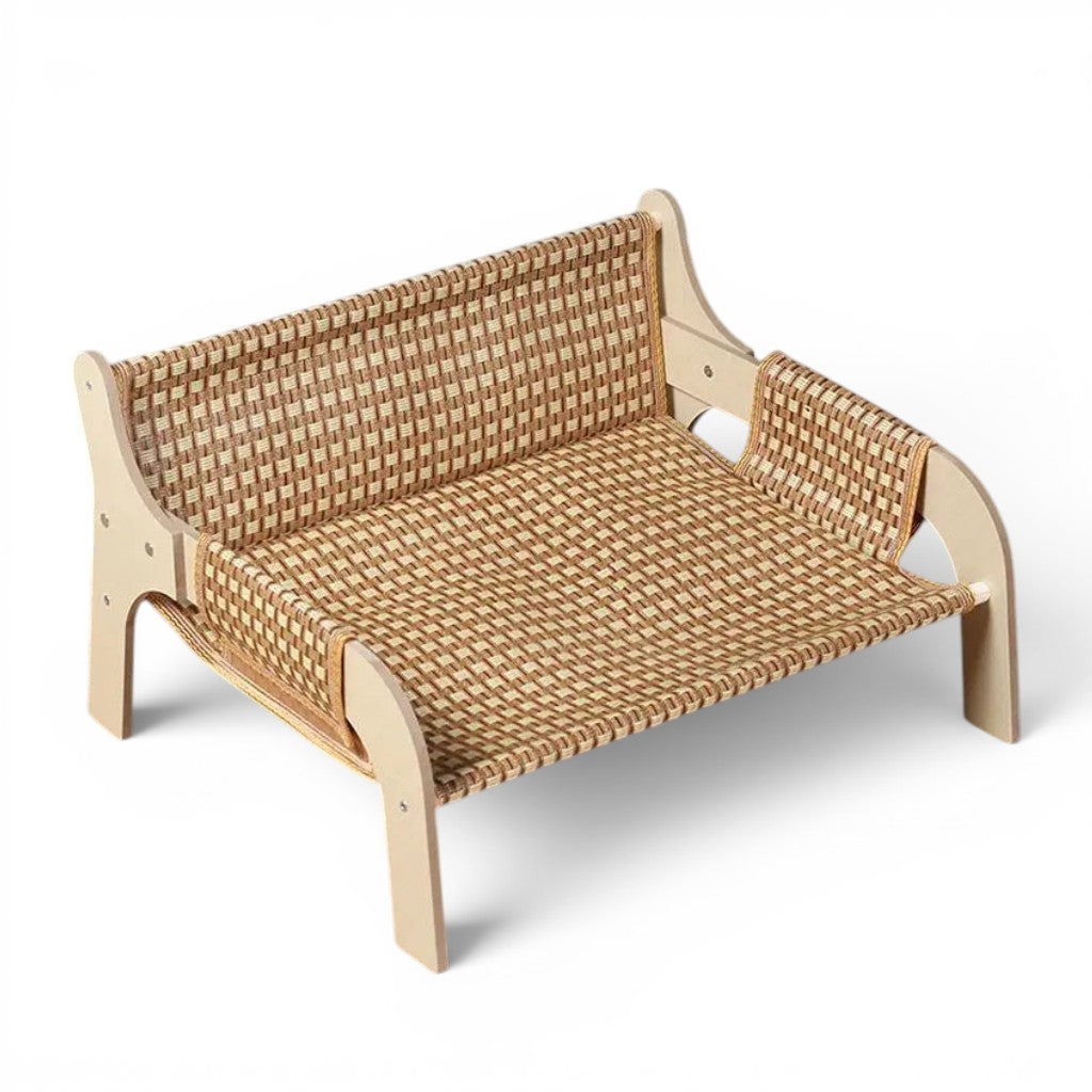 Banc pour chat Esprit Chat en bois clair avec assise en rotin tressé, style minimaliste et confortable