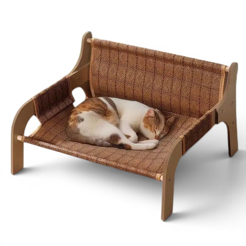 Banc pour chat Esprit Chat en bois avec hamac en tissu marron texturé, chat calico endormi confortablement