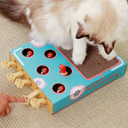 Boîte de jeu pour chat Esprit Chat en bois de pin avec jouets interactifs et griffoir intégré, couleur bleu sarcelle.