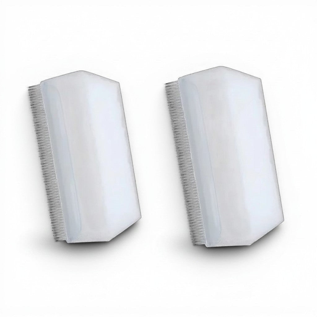 Deux brosses de massage Esprit Chat en plastique blanc pour le toilettage et le bien-être de votre chat