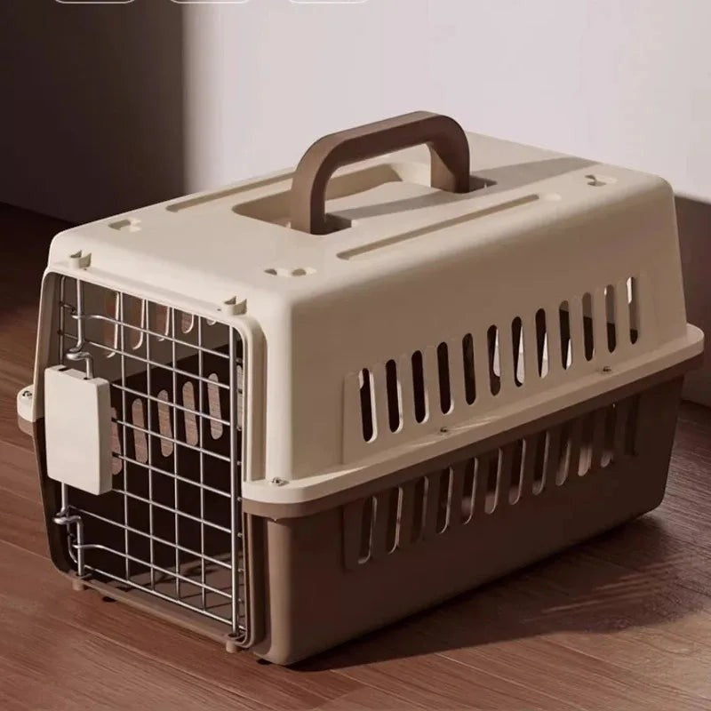 Caisse de transport Esprit Chat pour chat adulte, en plastique beige et marron avec porte en métal et poignée