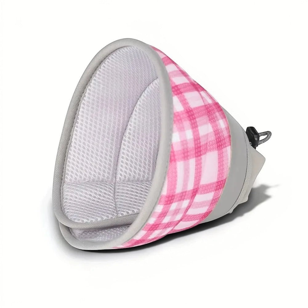 Collerette souple Esprit Chat rose à carreaux, en tissu respirant, réglable pour chat post-opératoire.