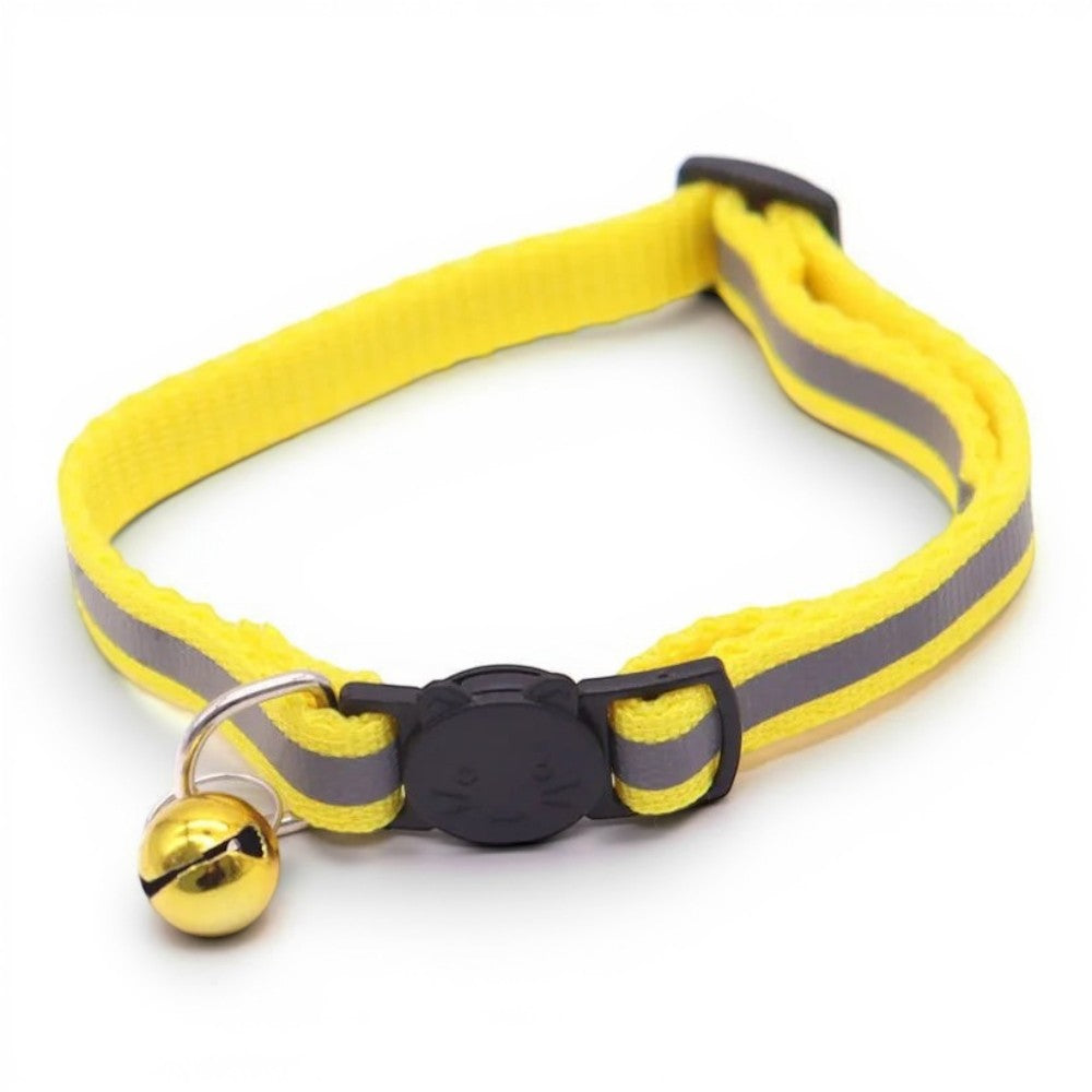 Collier pour chat Esprit Chat jaune réfléchissant avec boucle de sécurité en forme de tête de chat et petite clochette