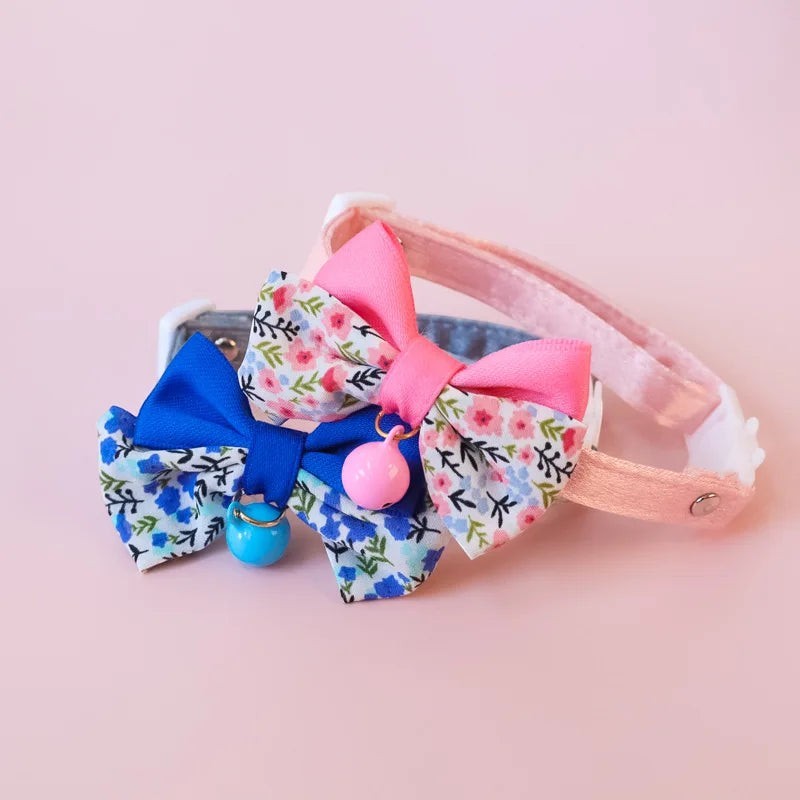 Colliers Esprit Chat pour chat avec nœud papillon floral, clochette et sangle réglable en polyester rose et bleu