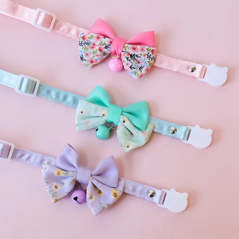 Colliers pour chat Esprit Chat ajustables en polyester avec nœud papillon floral et clochette, couleurs pastel