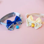 Colliers Esprit Chat pour chat avec nœud papillon, motifs floraux et clochette assortie sur fond rose