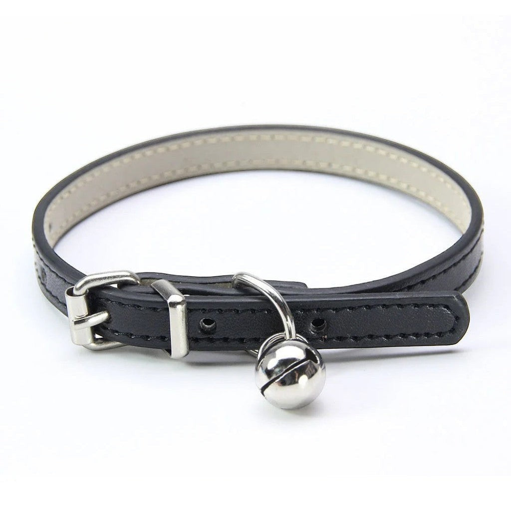 Collier pour chat Esprit Chat en cuir PU noir avec boucle réglable et petite clochette argentée