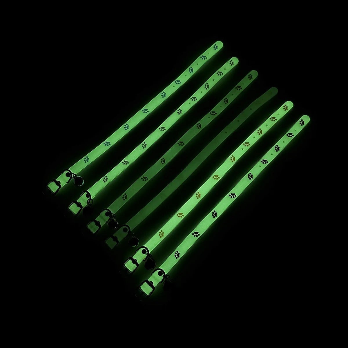 Collier Esprit Chat fluorescent pour chat en silicone avec motifs de pattes et clochette, idéal pour la nuit