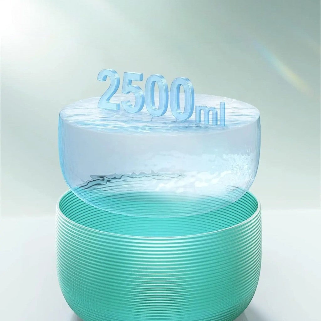 Fontaine à eau pour chat Esprit Chat, capacité 2,5L, en plastique transparent et turquoise, ultra silencieuse.