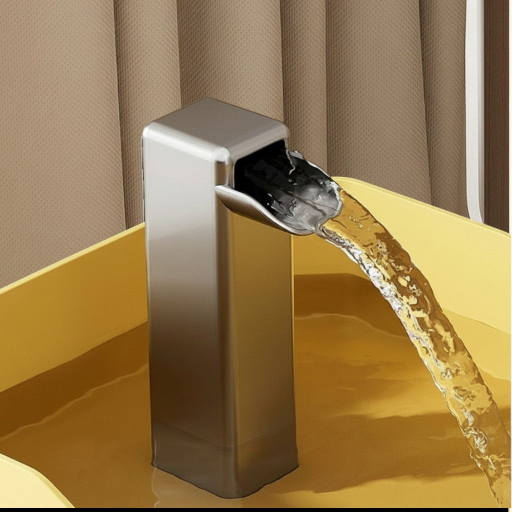 Fontaine à eau pour chat Esprit Chat en plastique gris, 1.5L, avec 3 débits d'eau.