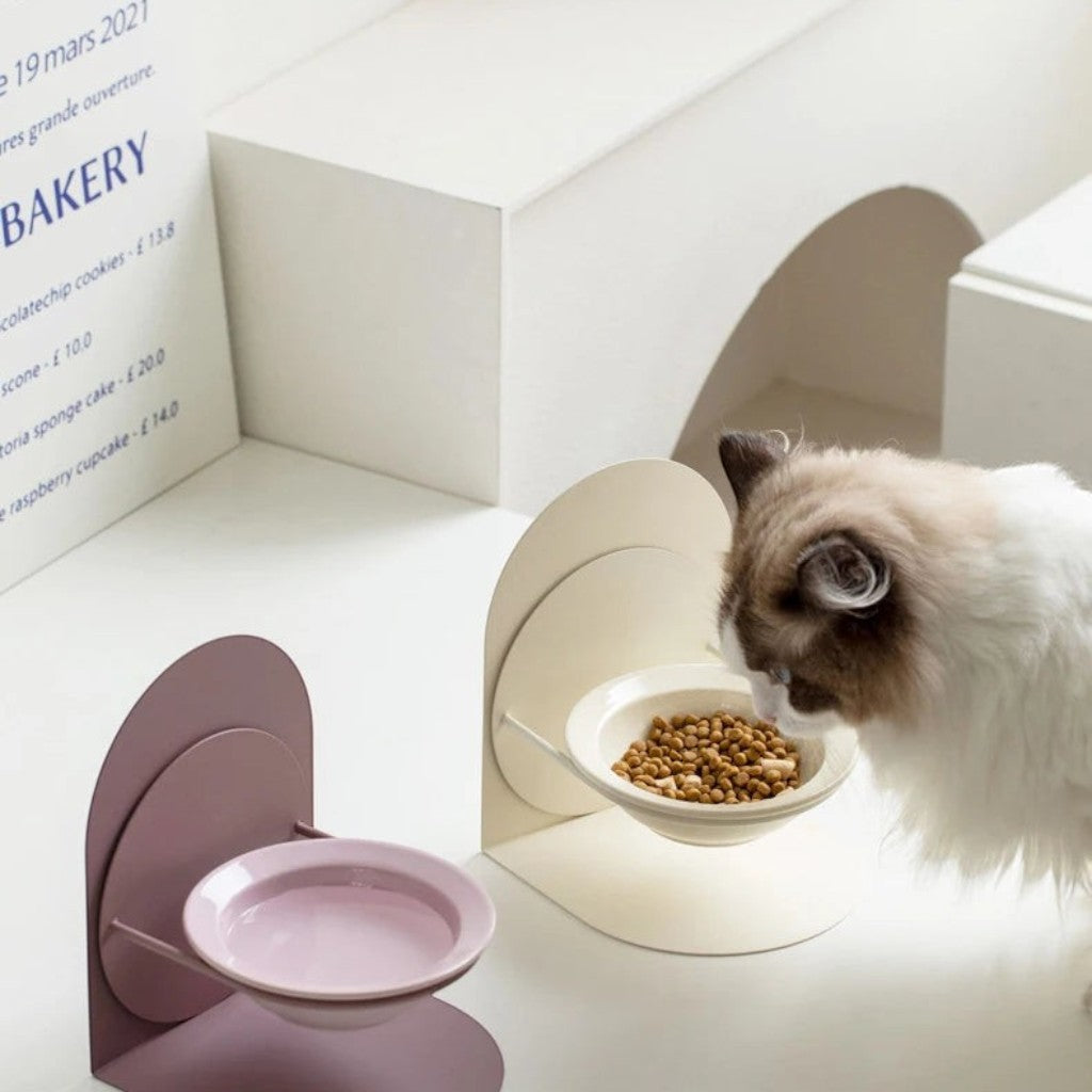 Gamelle Esprit Chat en céramique avec support réglable pour chat, design arrondi minimaliste en rose et crème
