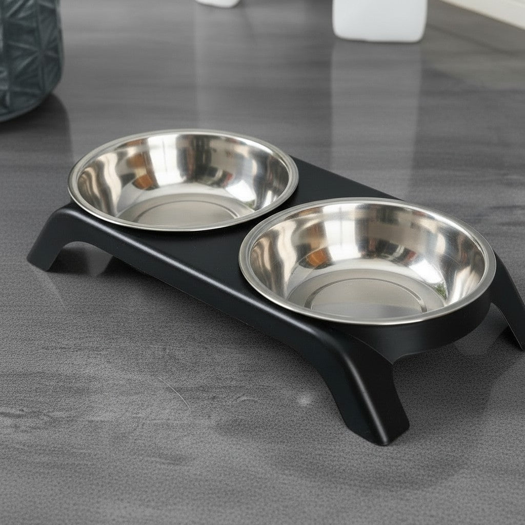 Gamelle double Esprit Chat en acier inoxydable avec support noir surélevé pour chat