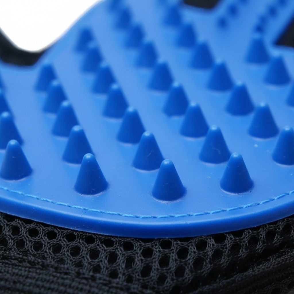 Gant de brossage Esprit Chat bleu en maille et caoutchouc TPR pour masser et enlever les poils de votre chat