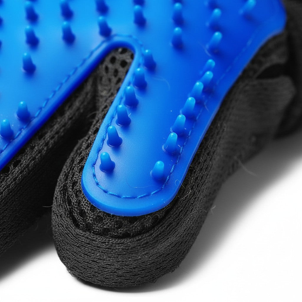 Gant de brossage Esprit Chat bleu en maille et TPR pour masser et toiletter les poils de chat