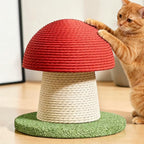 Griffoir Esprit Chat en forme de champignon rouge et blanc avec corde en sisal naturel pour chat roux