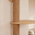 Griffoir mural Esprit Chat en sisal naturel avec plateforme en bois pour chat