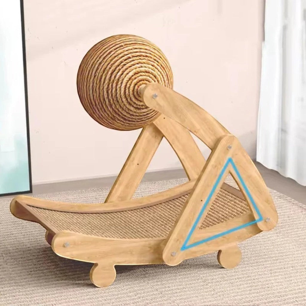Griffoir pour chat Esprit Chat en sisal naturel avec une balle suspendue, design incurvé pour le repos et le jeu.