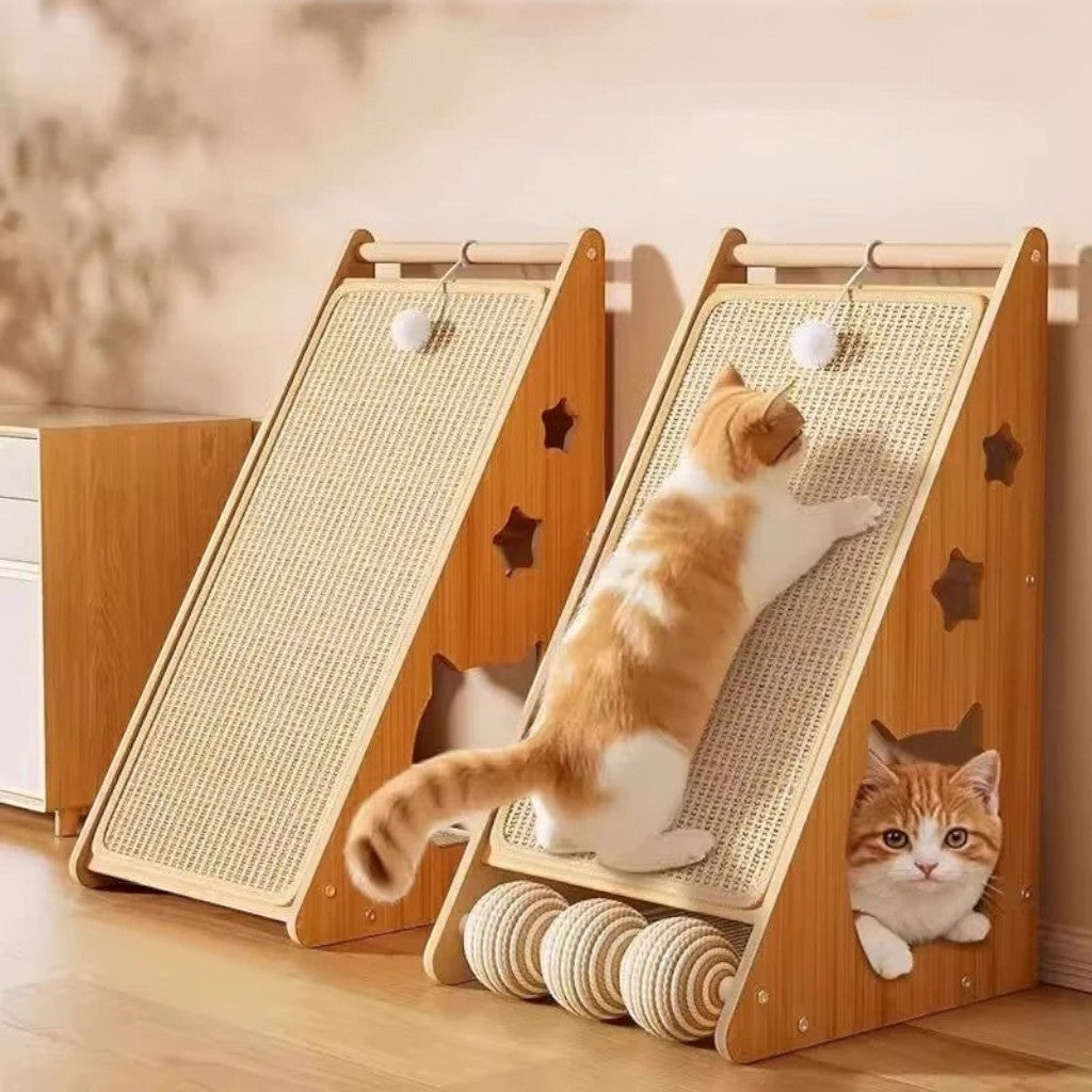Griffoir Esprit Chat en bois avec surface en sisal incliné, jouets à billes et découpes en forme d'étoile pour chat