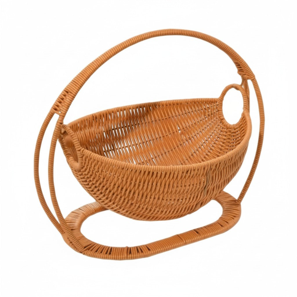 Hamac pour chat Esprit Chat en osier tressé marron avec structure sur pied arrondie pour un confort élégant