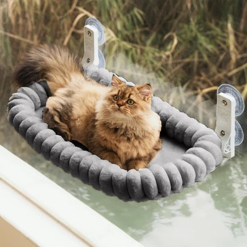 Hamac de fenêtre Esprit Chat en peluche grise avec ventouses robustes pour le repos et le bain de soleil des chats