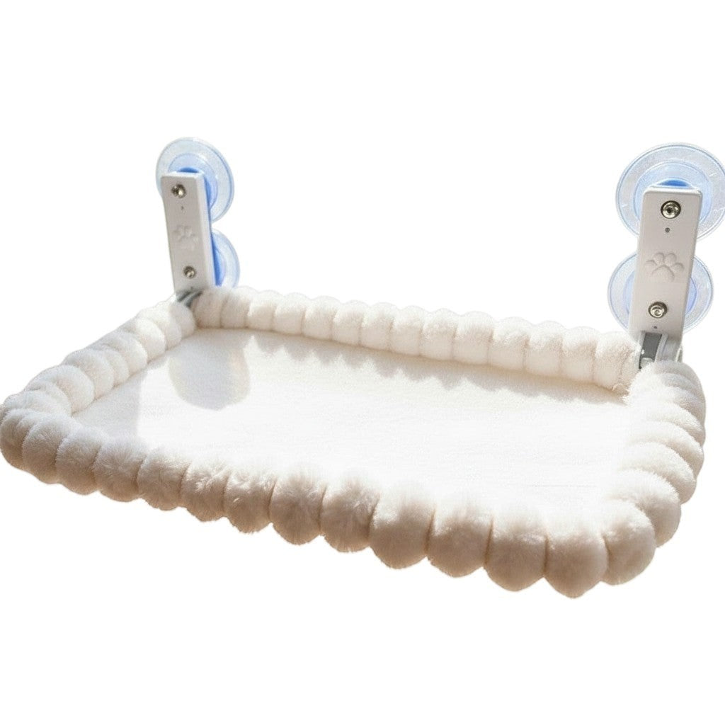 Hamac Esprit Chat pour fenêtre avec ventouses robustes et rebord en peluche douce crème pour le repos des chats