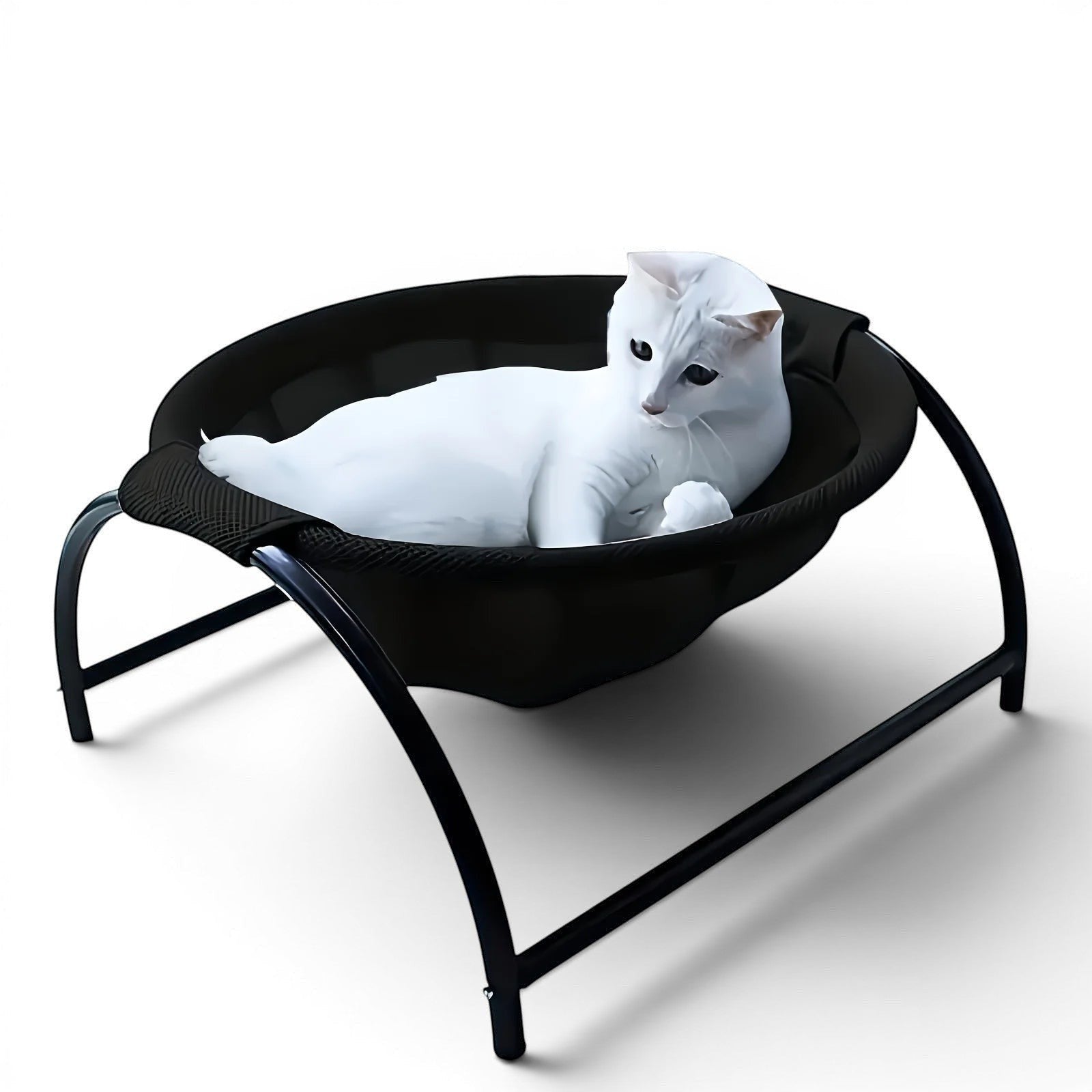 Chat blanc couché dans un hamac Esprit Chat noir en maille respirante avec structure en métal