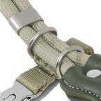 Harnais Esprit Chat en corde tressée beige avec détails en cuir synthétique vert et boucles métalliques robustes