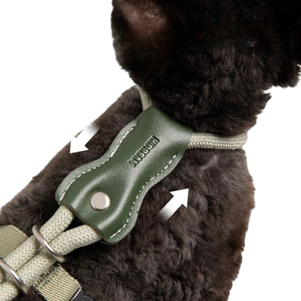 Harnais en H Esprit Chat olive en corde tressée et cuir PVC avec ajustement coulissant sur le dos pour chat