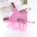 Harnais Esprit Chat rose en nylon respirant avec jupe à volants et nœud papillon pour petit chien ou chat