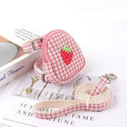 Harnais Esprit Chat rose à carreaux avec petit sac à dos motif fraise et laisse assortie pour chat ou petit chien