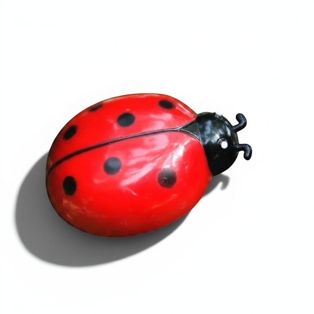 Jouet Esprit Chat en forme de coccinelle rouge et noire, en plastique, interactif pour chat.