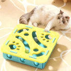 Jouet puzzle Esprit Chat en feutre jaune et bleu avec balles interactives pour chat jouant au sol