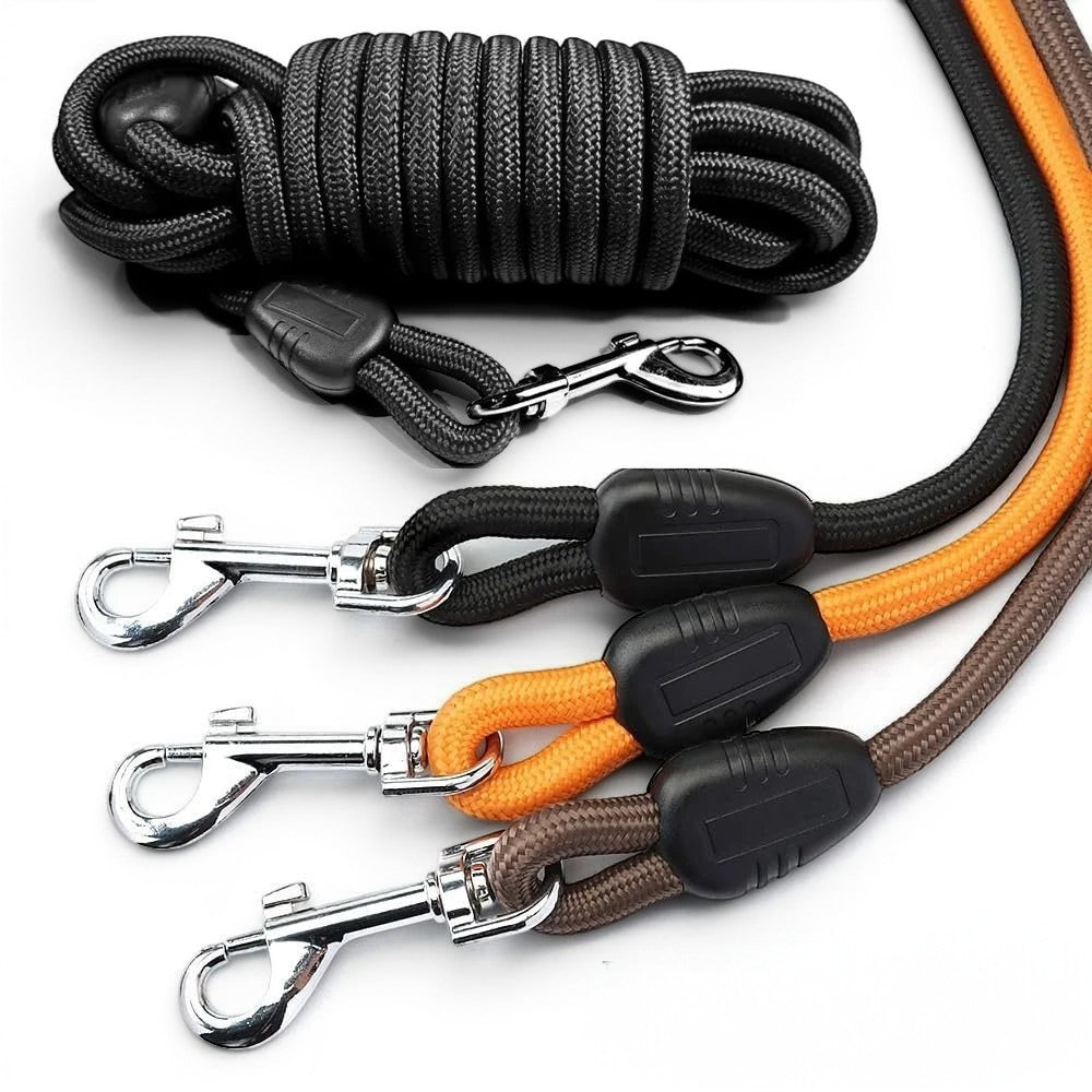 Laisse pour chat Esprit Chat en nylon tressé robuste avec mousqueton métallique sécurisé, disponible en noir et orange