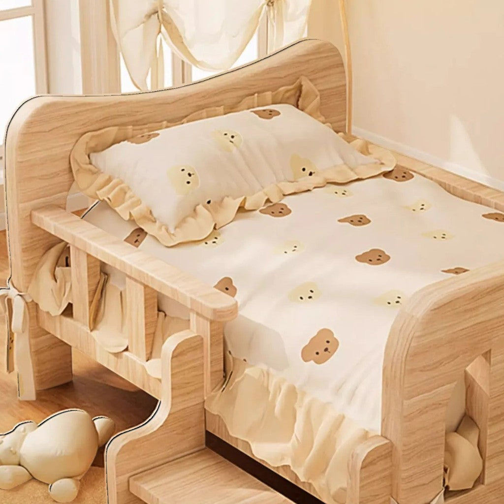 Lit pour chat Esprit Chat en bois naturel avec literie à motifs d'ours et volants décoratifs