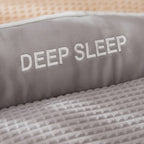 Lit douillet Esprit Chat en velours côtelé gris avec broderie Deep Sleep pour un confort optimal