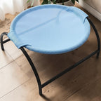 Lit hamac Esprit Chat bleu en maille respirante avec structure en métal noir pour le confort des chats