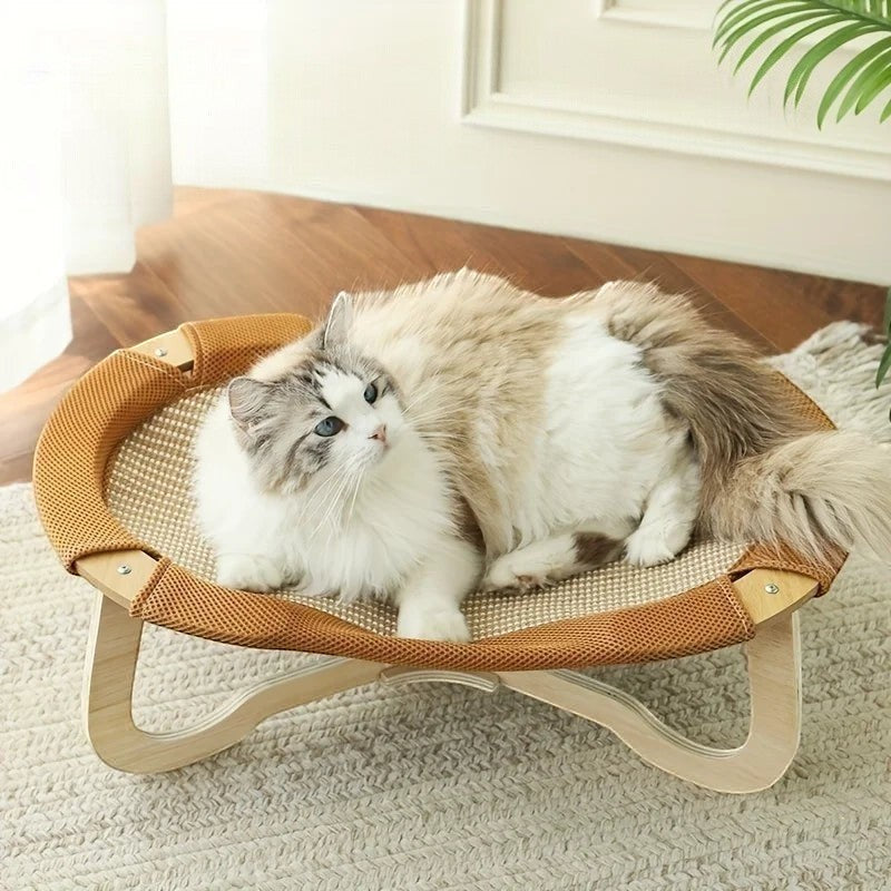 Lit rafraîchissant Esprit Chat en bois avec surface en maille respirante pour le confort de votre félin