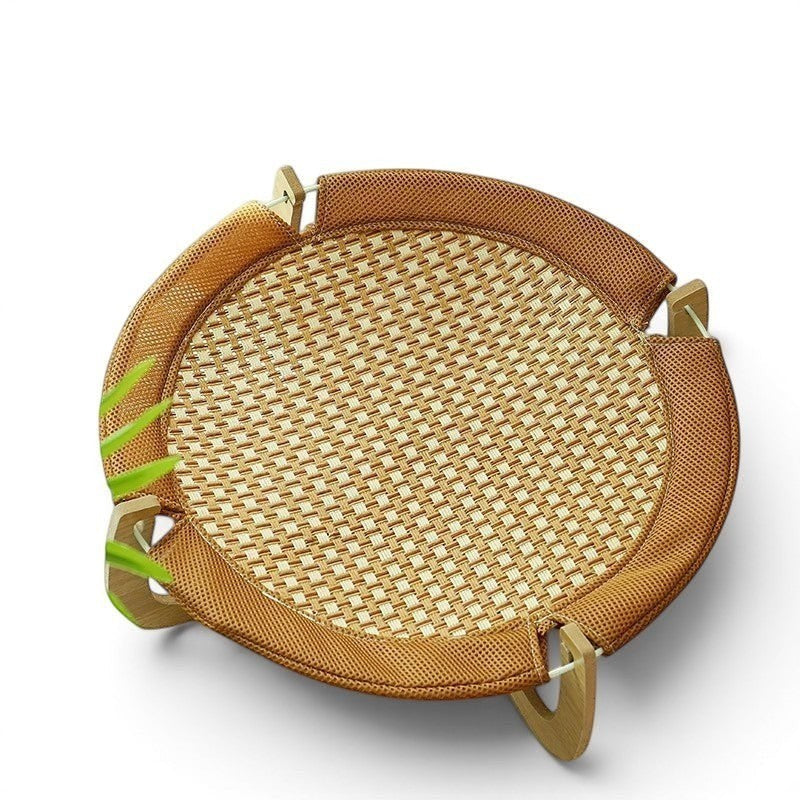 Lit rafraîchissant Esprit Chat pour chat avec structure en bois et surface en maille respirante beige