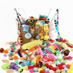 Lot de jouets pour chat Esprit Chat incluant des balles, ressorts, peluches colorées et accessoires interactifs