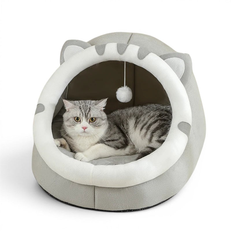 Maison pour chat Esprit Chat en coton gris en forme de tête de chat avec un jouet pompon suspendu