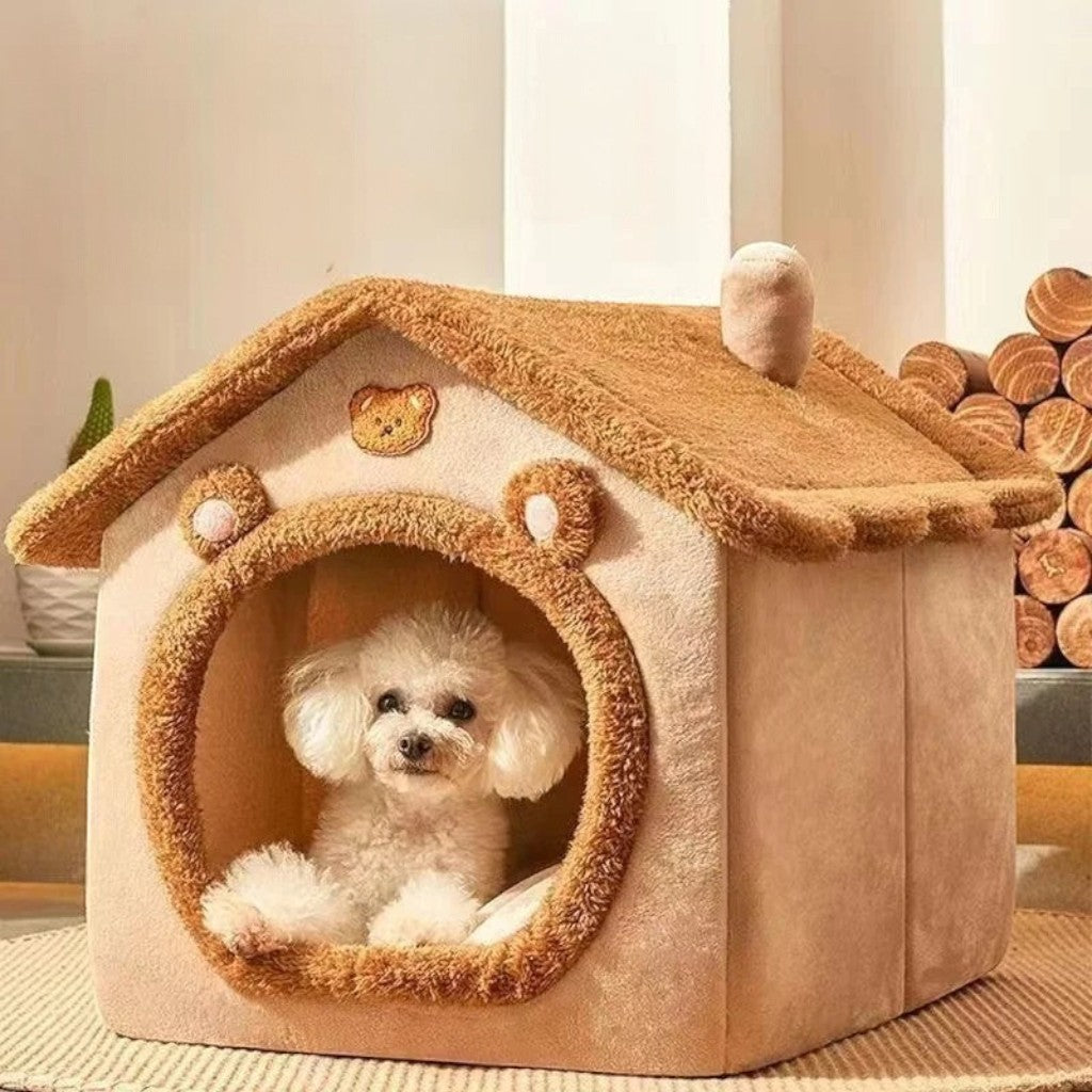 Maison Esprit Chat en polaire corail douce et beige pour petit chien ou chat avec toit marron et motif ourson