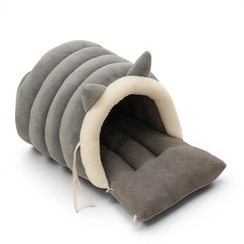 Nid douillet Esprit Chat gris et crème en fibre douce avec oreilles de chat pour le confort de votre félin