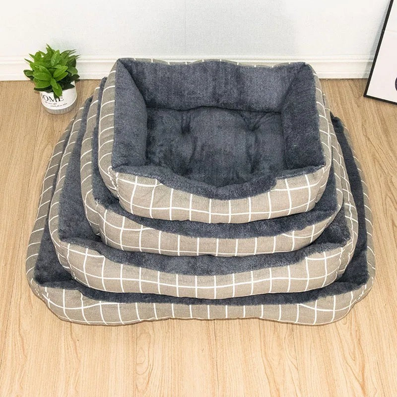Panier Esprit Chat rectangulaire à carreaux gris et blanc avec intérieur en peluche douce pour chat ou petit chien