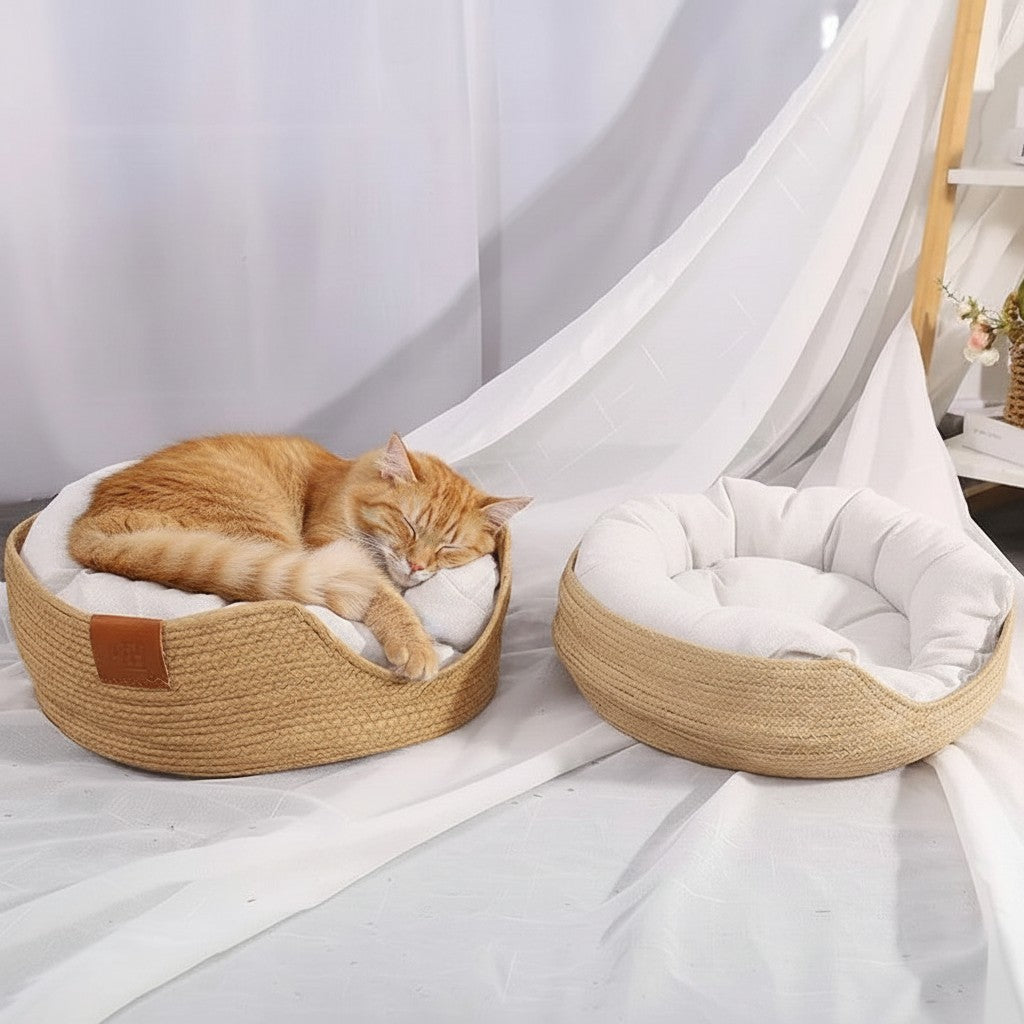 Panier rond en corde de papier tressé naturel pour chat, avec coussin blanc doux, par Esprit Chat