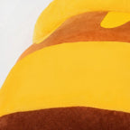 Gros plan sur le tissu doux en coton jaune et marron du panier fermé pour chat Esprit Chat