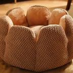 Panier Esprit Chat en polaire corail marron en forme de fleur pour le confort de votre chat