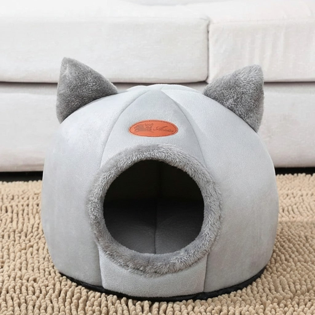 Panier grotte Esprit Chat gris en velboa doux avec oreilles de chat, idéal pour le confort et la chaleur des félins